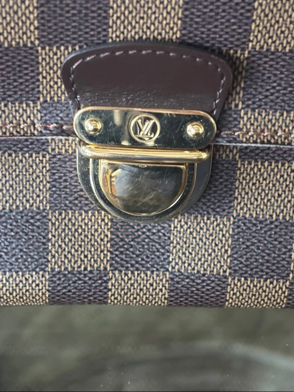 Louis Vuitton Damier Ebene Ravello GM cross body Bag with Gold Hardware - Picture 7 of 8